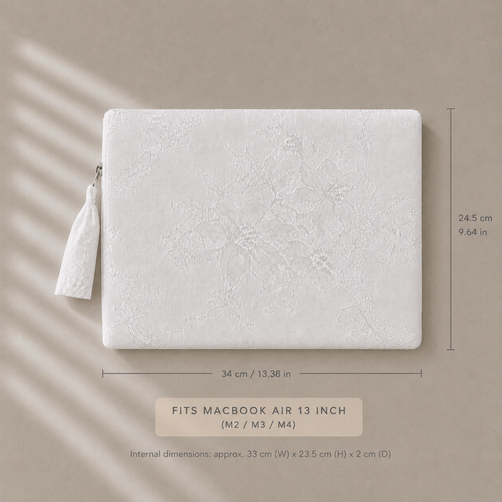 Flat White Lace Pouch Large